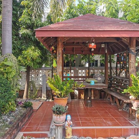 Samiya Guesthouse Bang Saen Luaran gambar